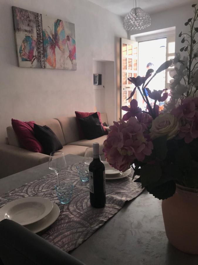 Bella'S House Apartment Castelsardo Exterior foto